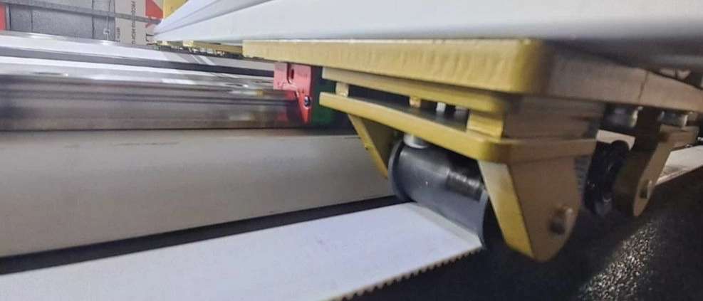 القطع بالليزر للمعادن وغير المعادن